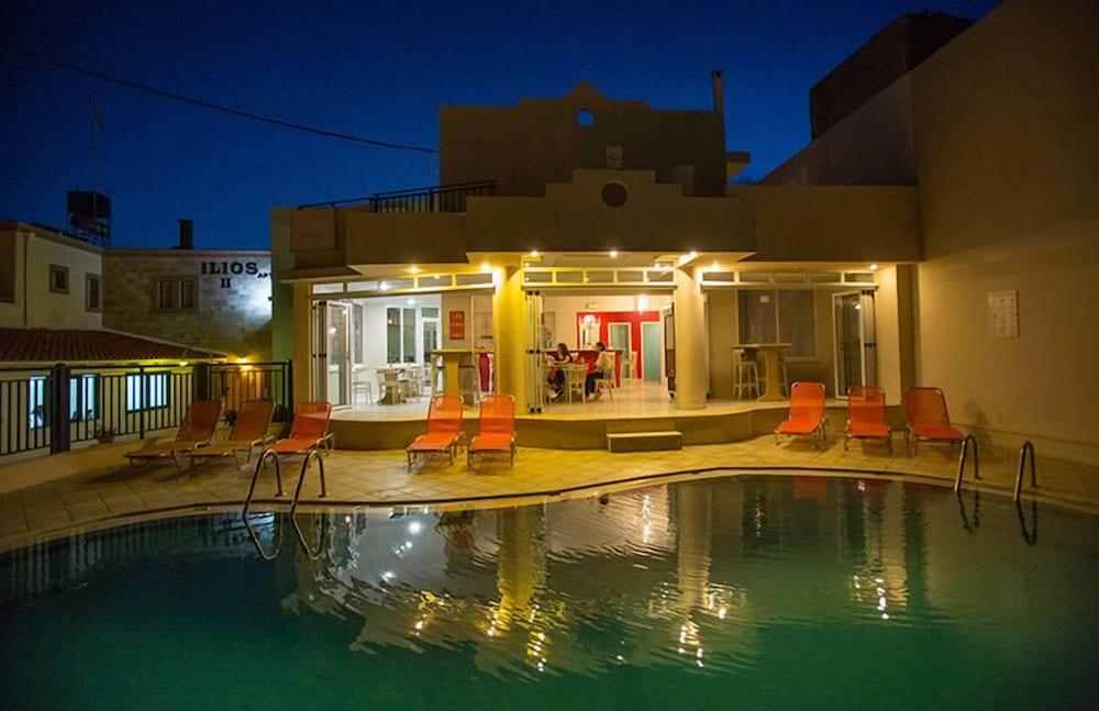 Malia Central Apartments Exterior photo